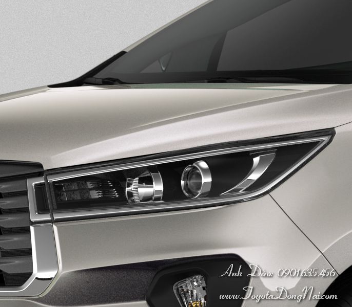 Toyota Innova Ngoaithat 5