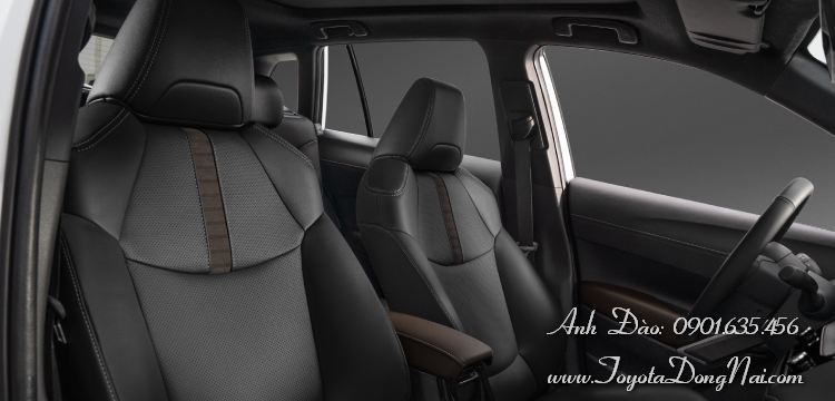 Toyota Corolla Cross Noithat 2