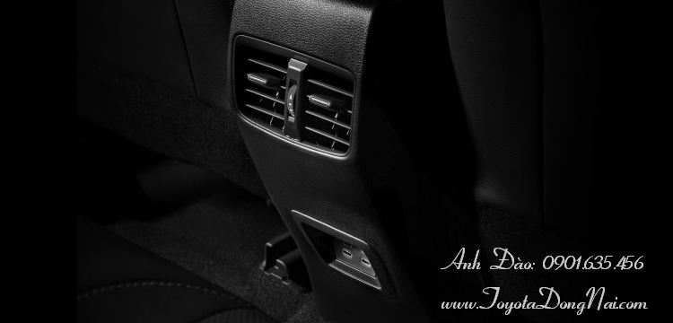 Toyota Corolla Cross Noithat 5