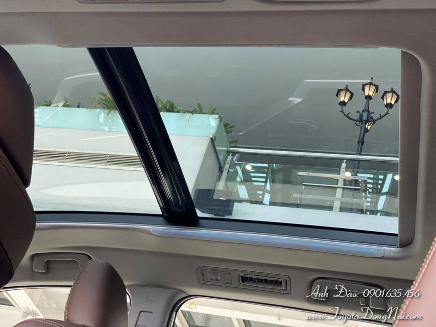 Toyota Innova Cross Hinhchup 4