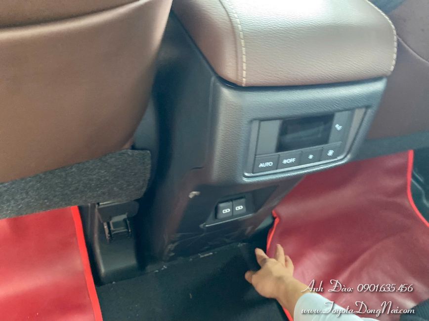 Toyota Innova Cross Hinhchup 5