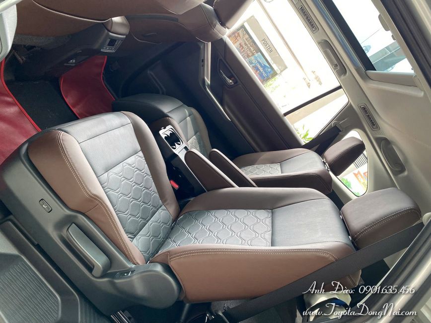 Toyota Innova Cross Hinhchup 9