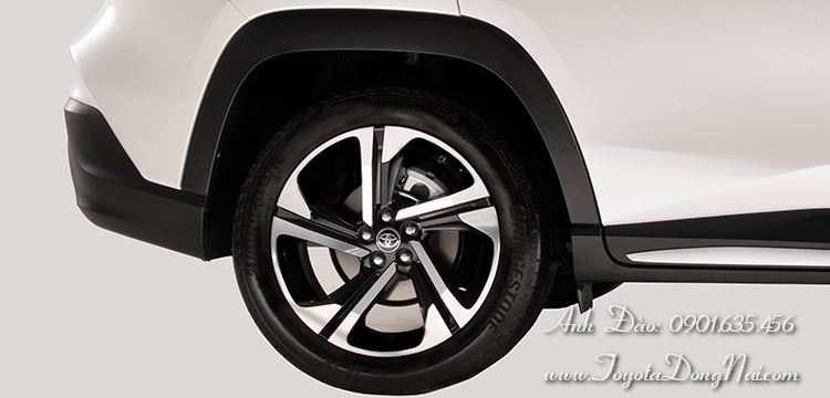 Toyota Yaris Cross Ngoaithat 1