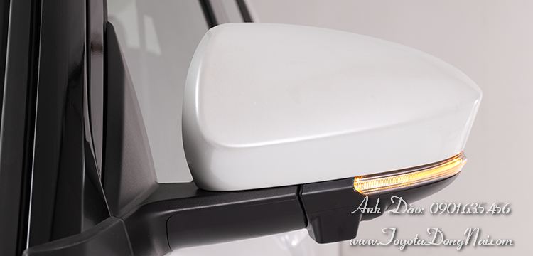 Toyota Yaris Cross Ngoaithat 2